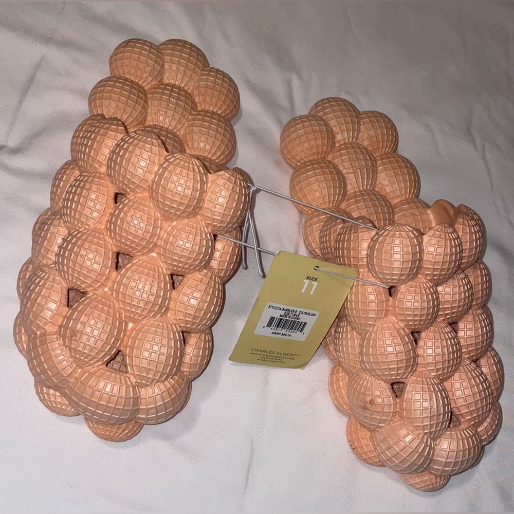 NWT BUBBLES SLIPPERS BLUSH SIZE 11